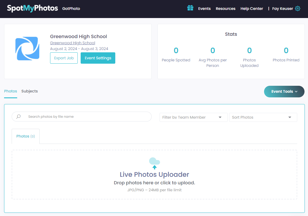Drag-and-drop interface in SpotMyPhotos for uploading images from your shoot.