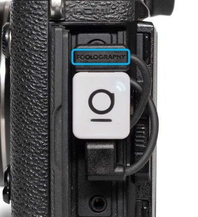 Kabel mit Foolography-Logo korrekt angeschlossen
